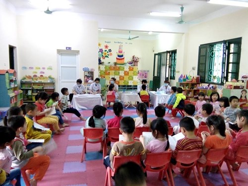 Trong 2 ngày 13 và 14/4/2017 Trường Mầm non Long Biên tổ chức khám sức khỏe cho trẻ